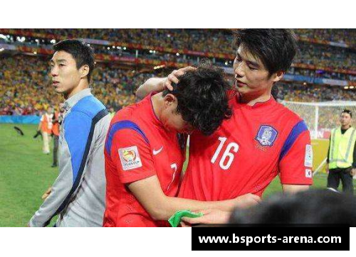 B体育韩国足球明星的日常生活揭秘与训练背后的故事
